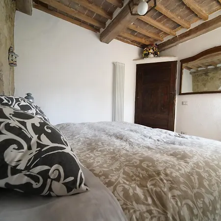 فندق مبيت وإفطار La Colombella 3*